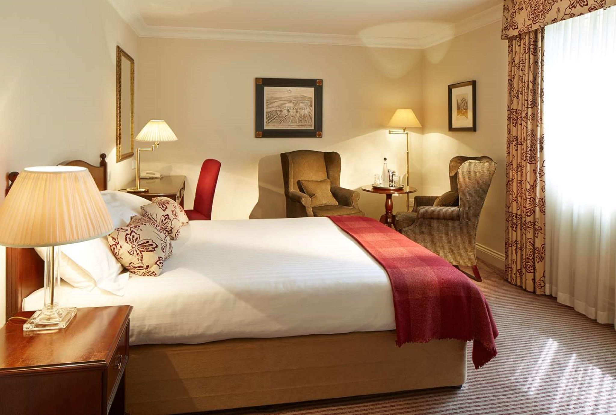 Macdonald Frimley Hall Hotel & Spa Camberley Exterior foto