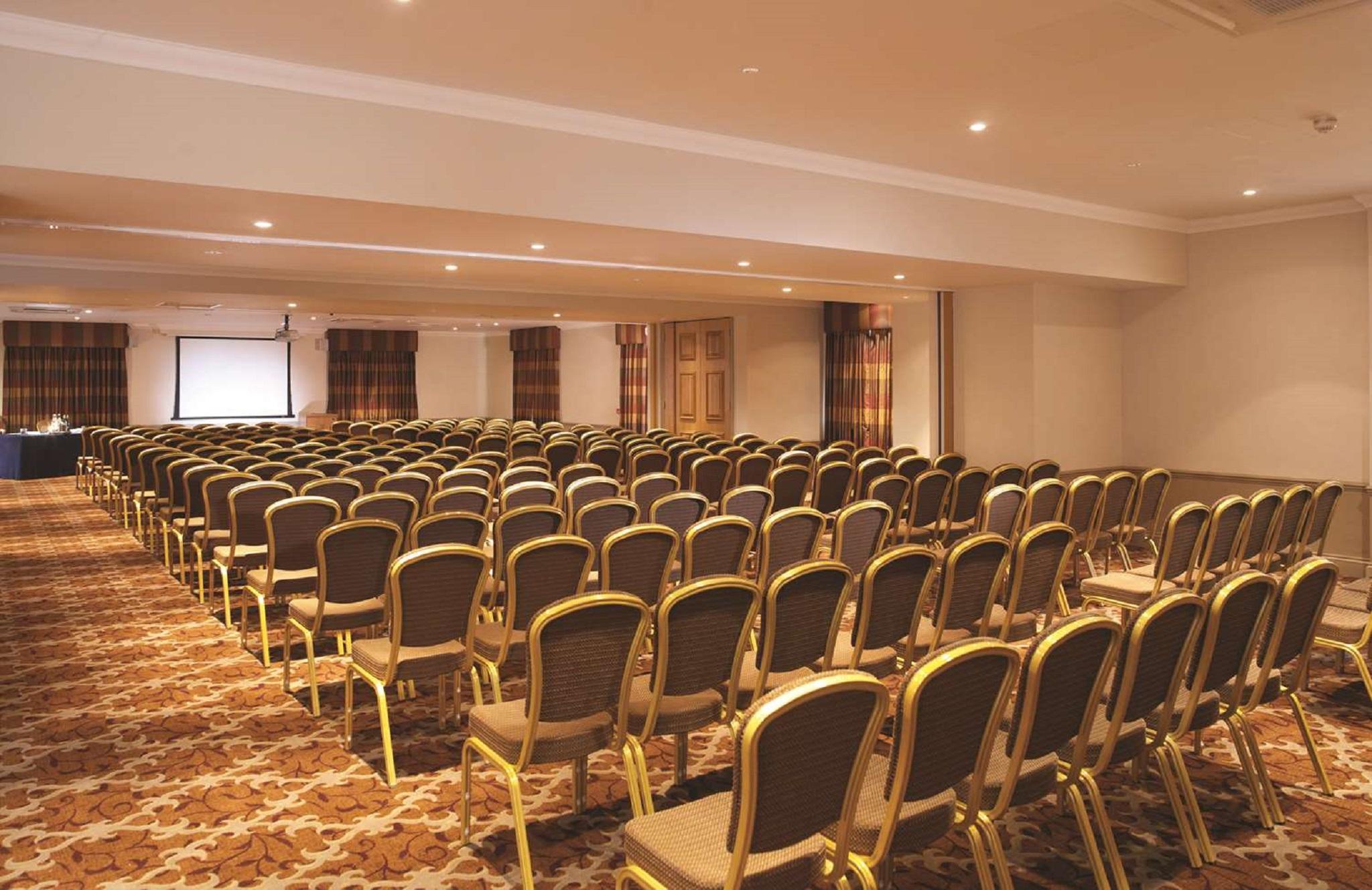 Macdonald Frimley Hall Hotel & Spa Camberley Exterior foto