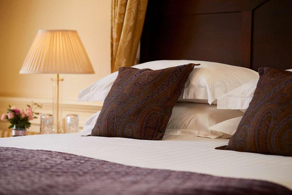 Macdonald Frimley Hall Hotel & Spa Camberley Zimmer foto