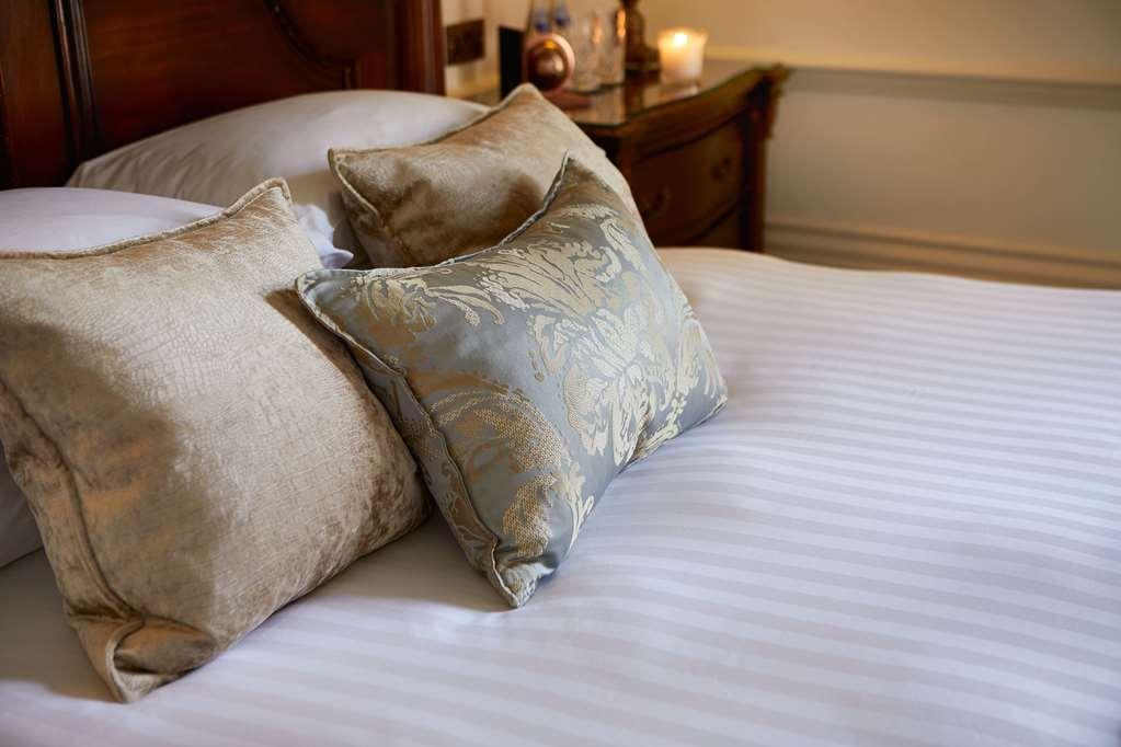Macdonald Frimley Hall Hotel & Spa Camberley Zimmer foto